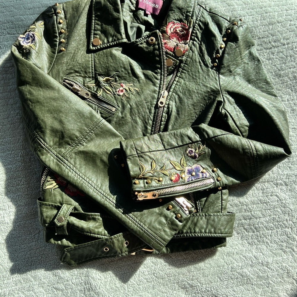 Vigoss khaki Green floral Embroidered Jacket
